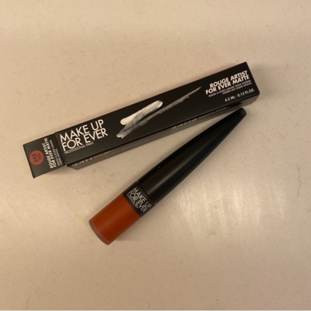 Make Up For Ever Rouge Artist Forever Matte + lip crayon